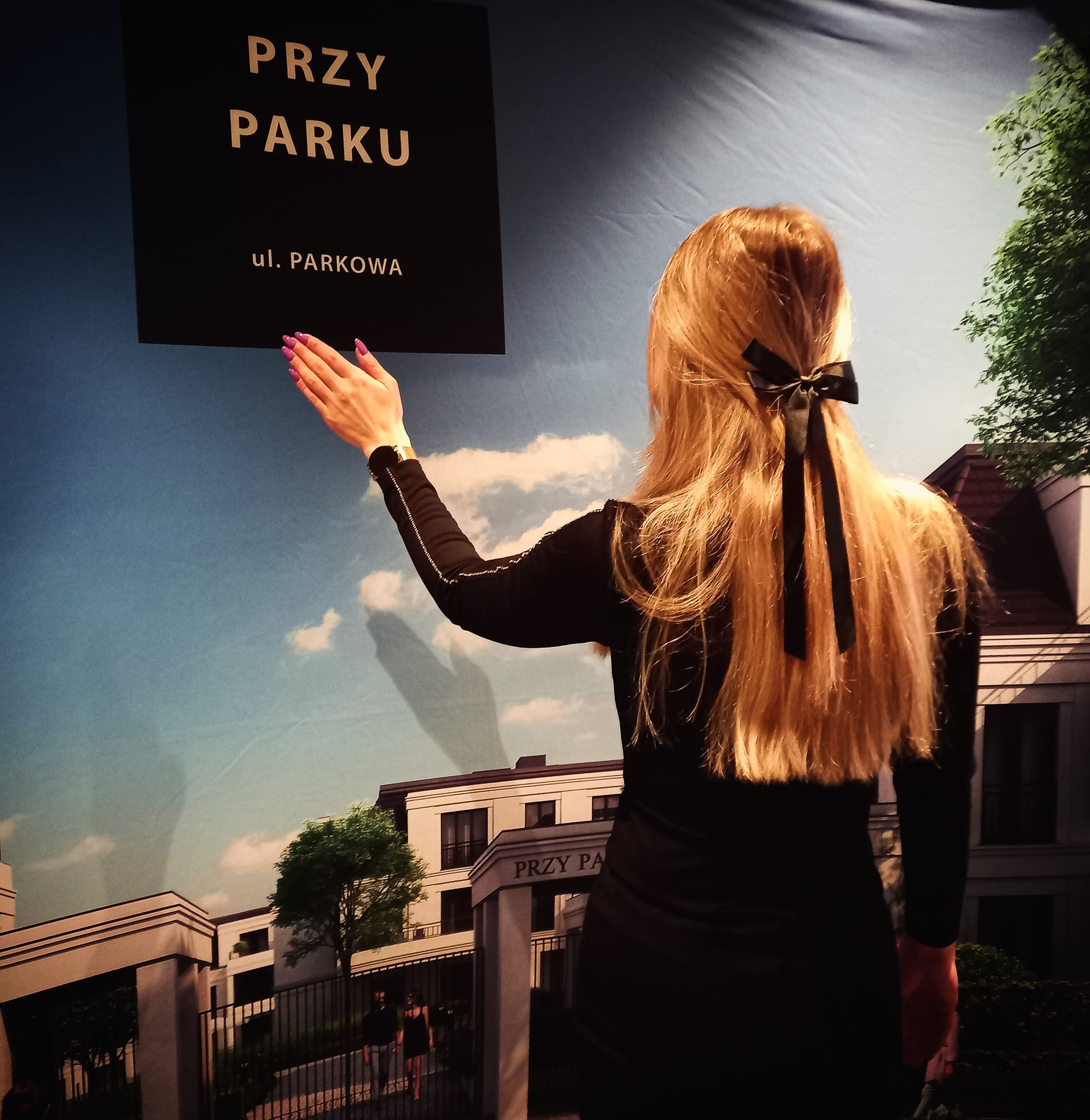Dlaczego warto zatrudniac Hostessy od BS STUDIO HOSTESS na Miedzynarodowe Targi Poznańskie ?